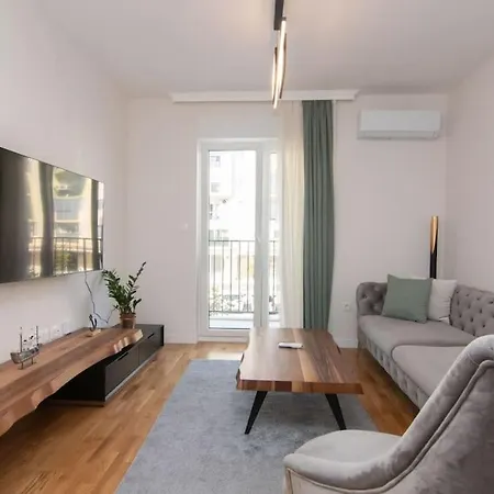 One-room New Building Апартаменты *